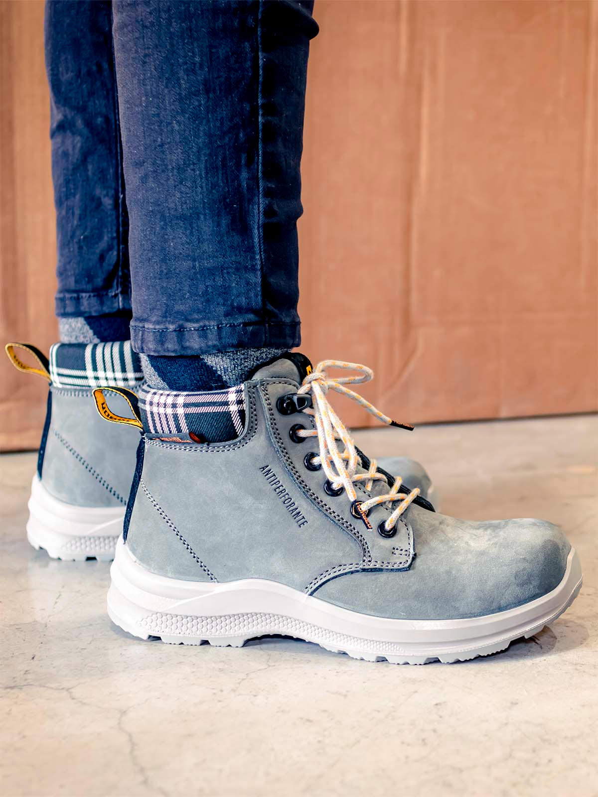 Botín de Seguridad Femenino Norseg Bari CT