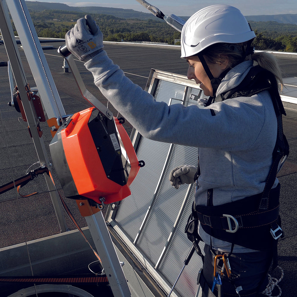 Trípode Para Trabajo en Espacio Confinado con Winche y Bolso Deltaplus